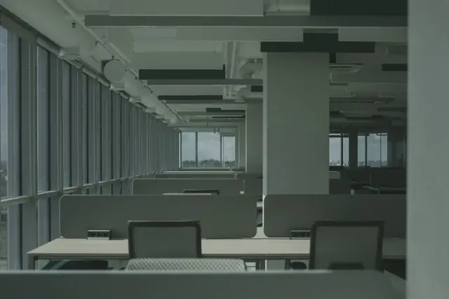 Oficina diáfana preparada para un traslado de empresa